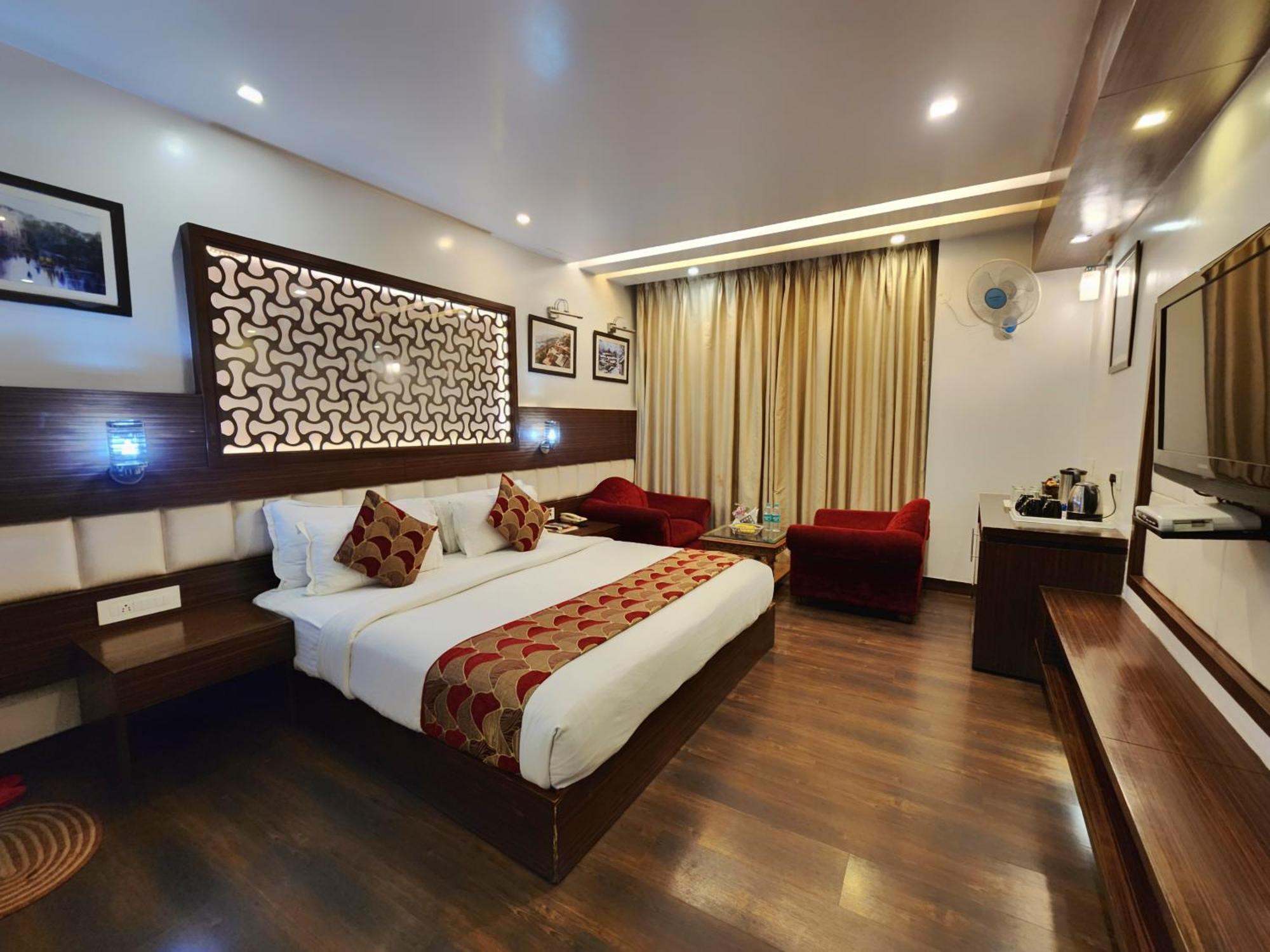 Hotel Surya Shimla Eksteriør bilde
