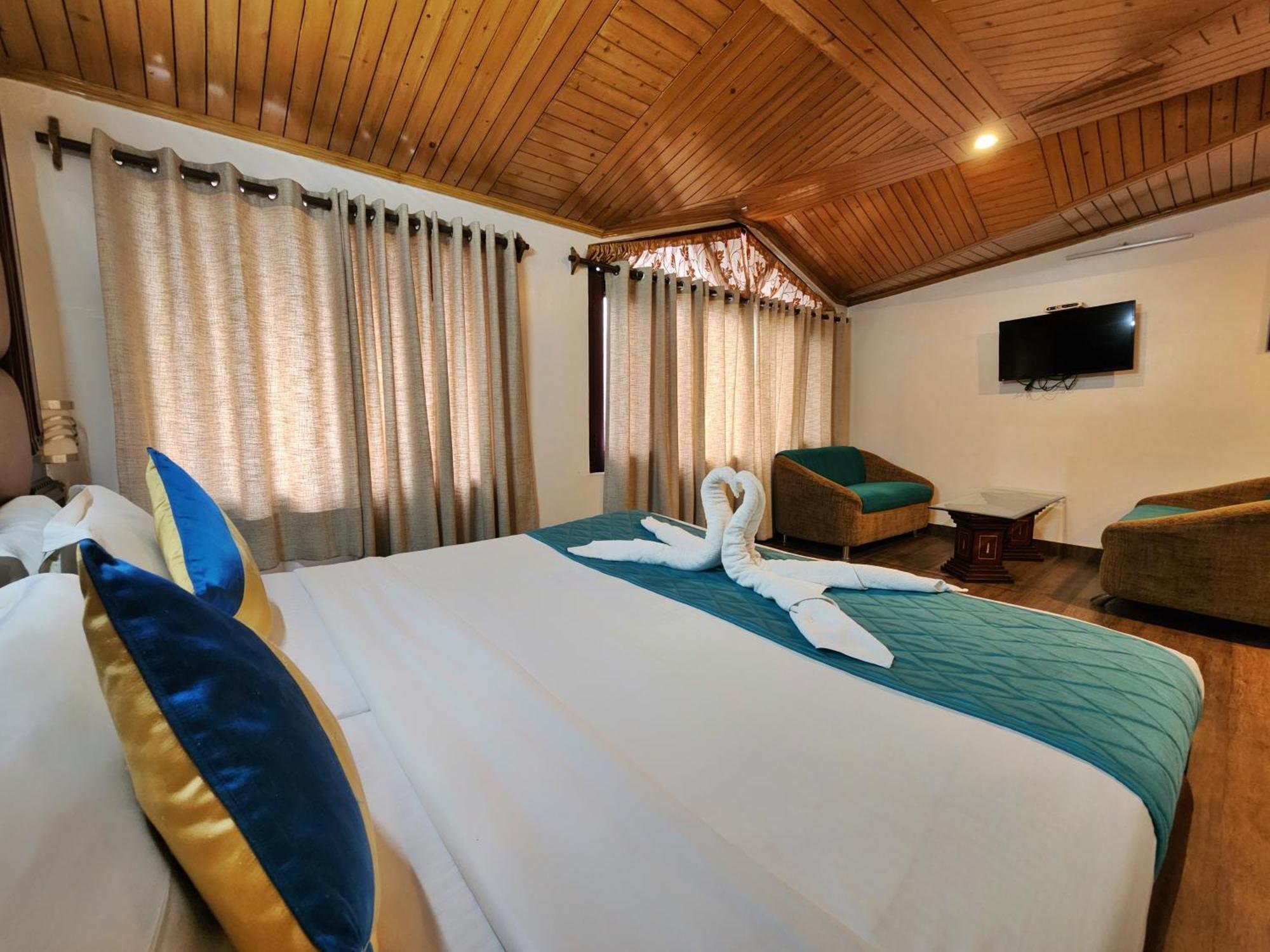 Hotel Surya Shimla Eksteriør bilde