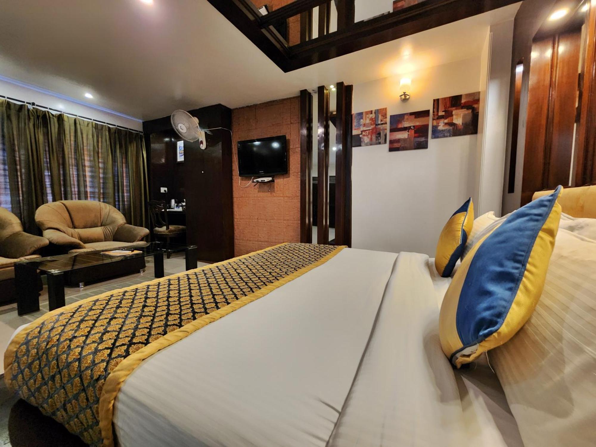 Hotel Surya Shimla Eksteriør bilde
