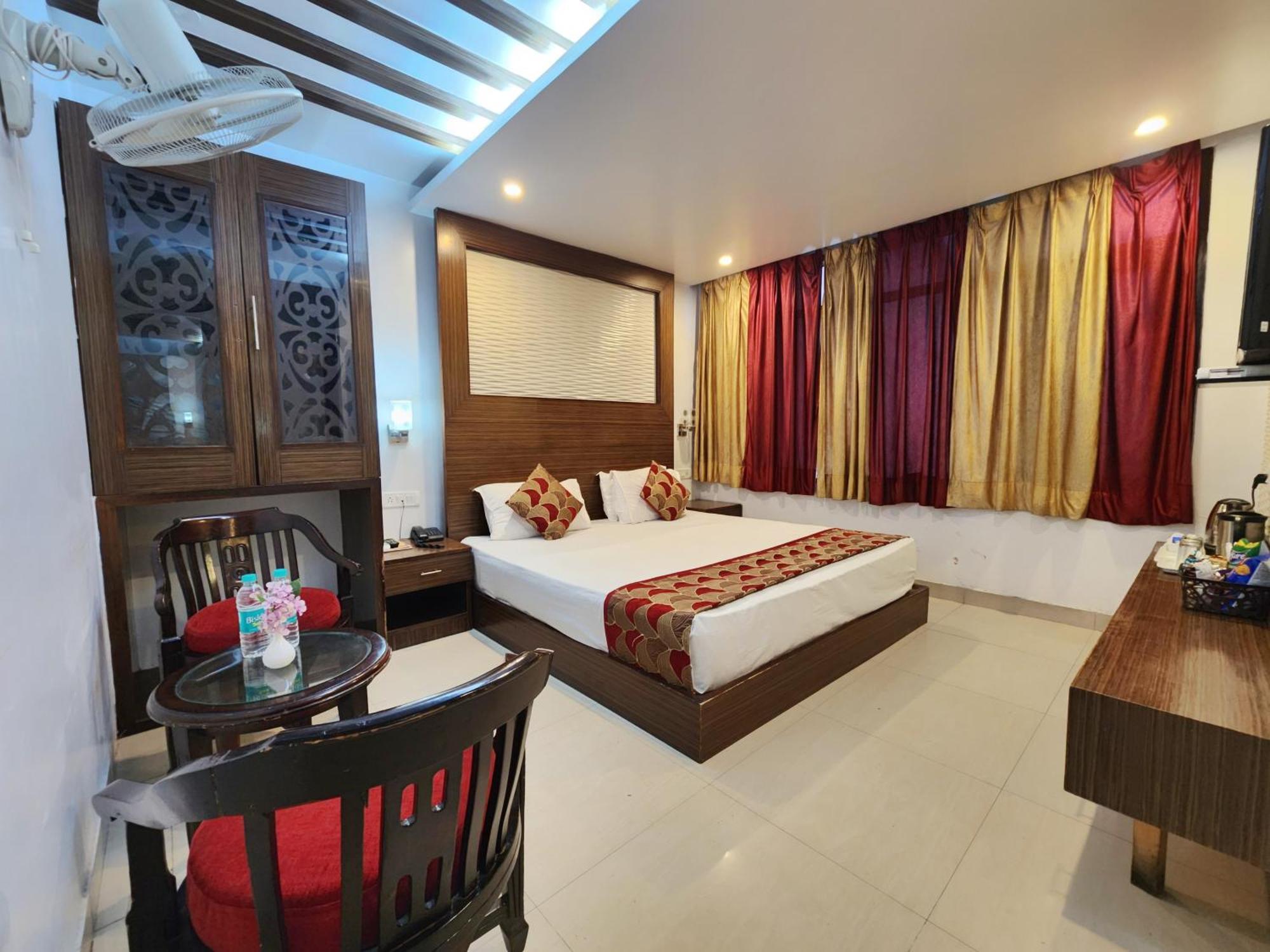 Hotel Surya Shimla Eksteriør bilde