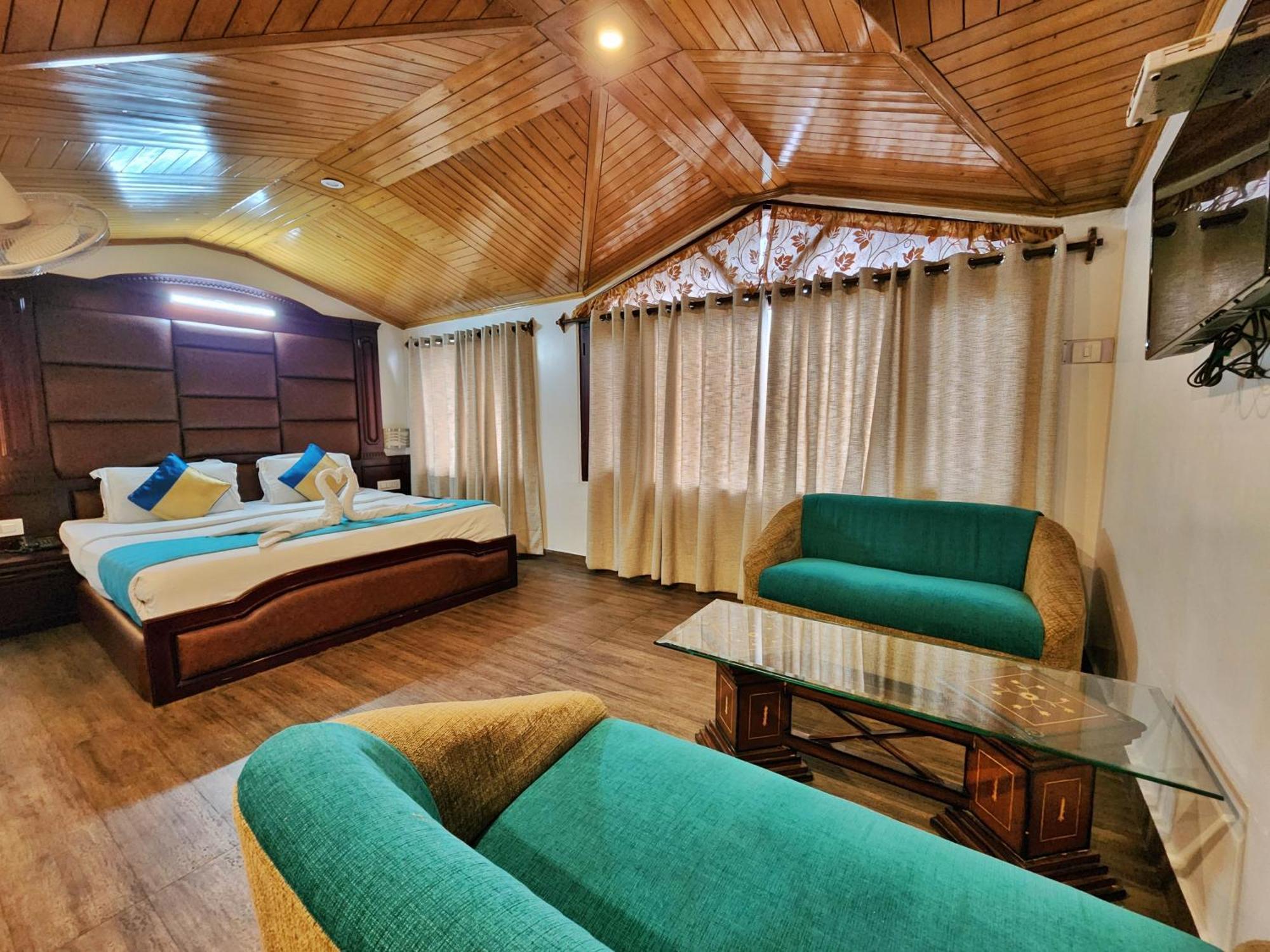 Hotel Surya Shimla Eksteriør bilde
