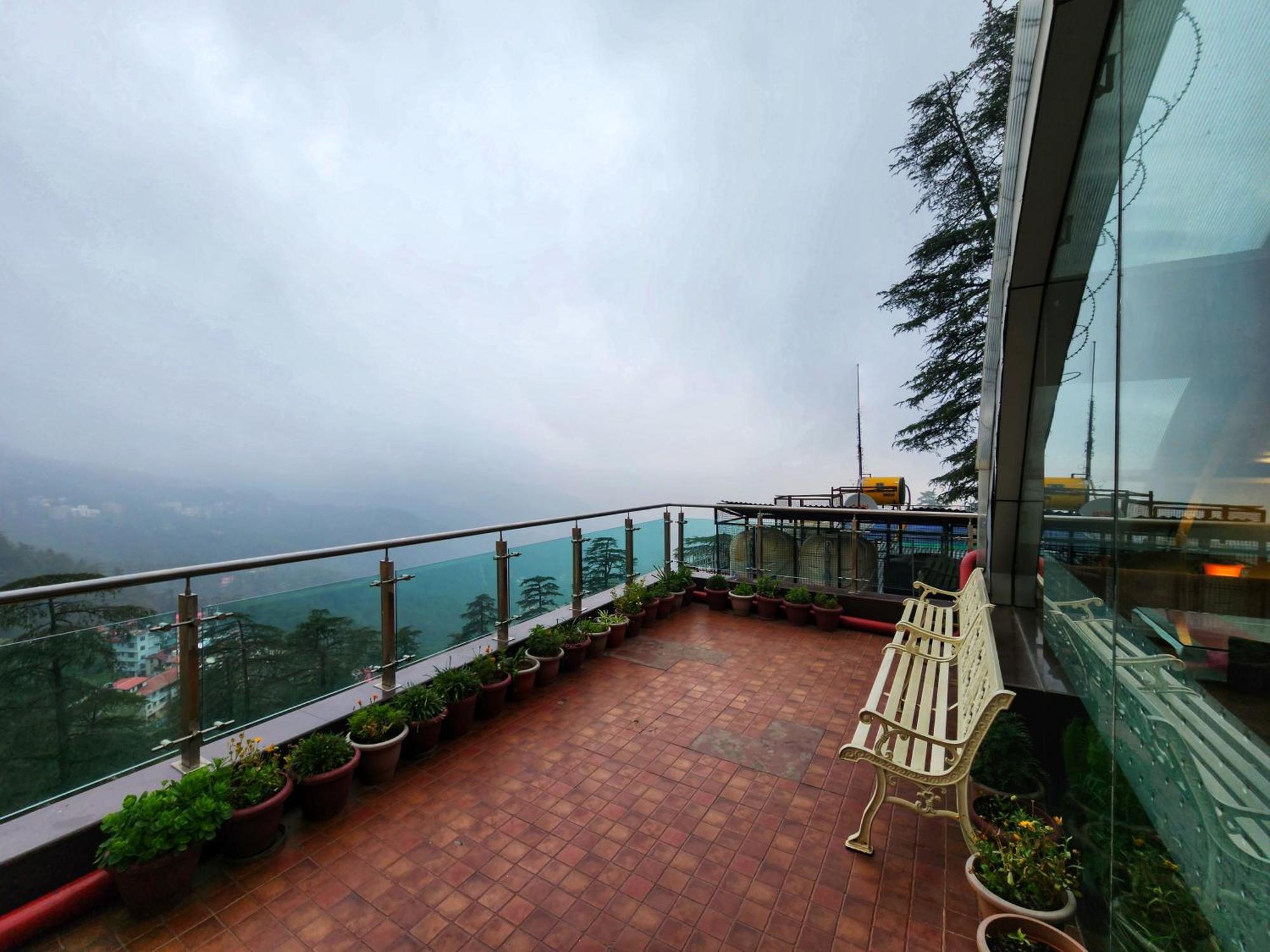 Hotel Surya Shimla Eksteriør bilde