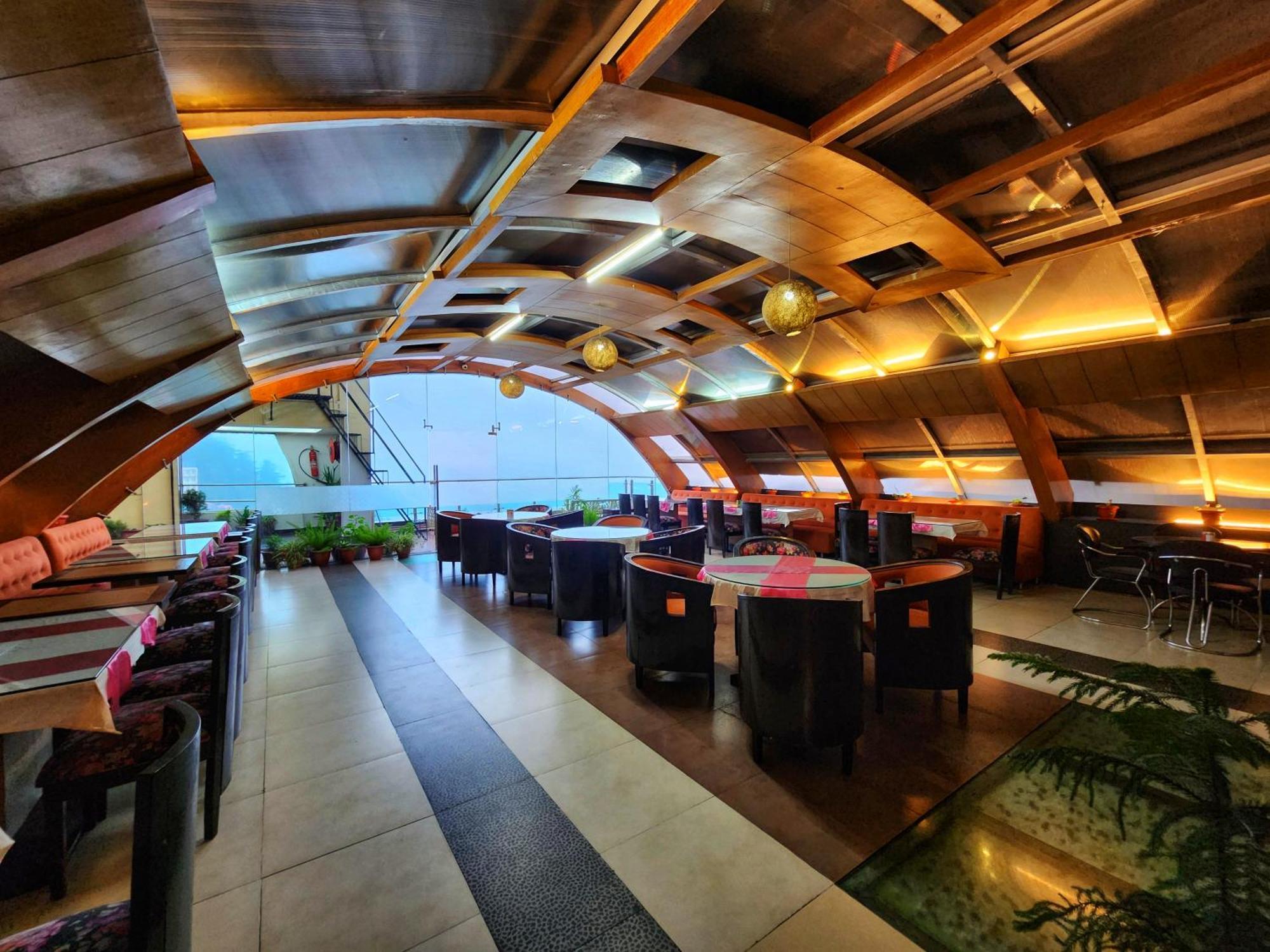 Hotel Surya Shimla Eksteriør bilde