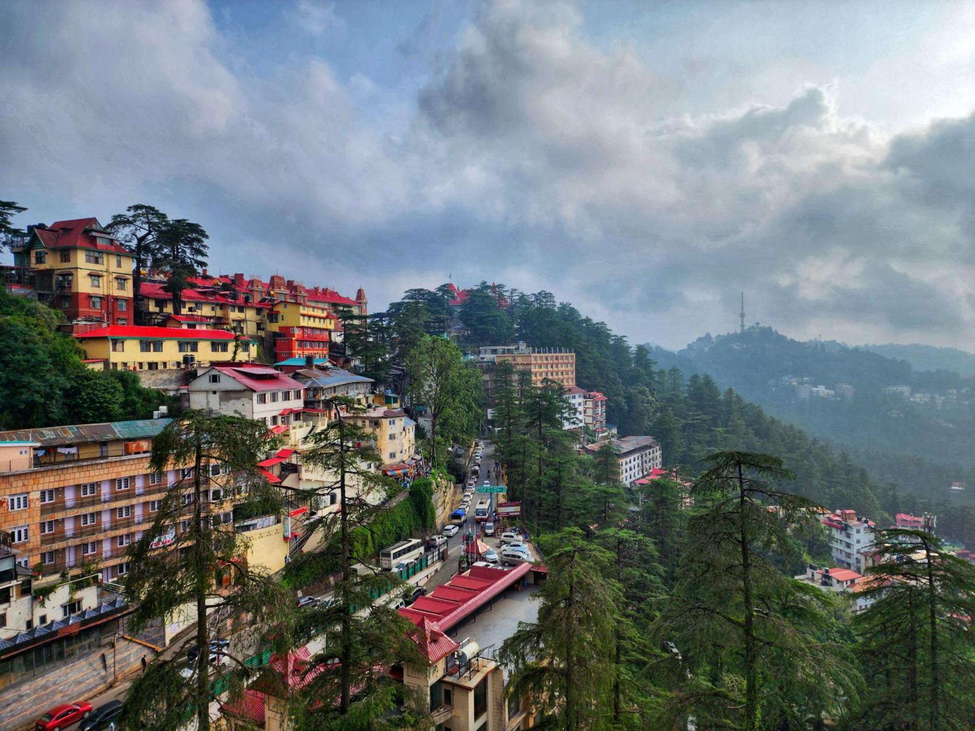 Hotel Surya Shimla Eksteriør bilde