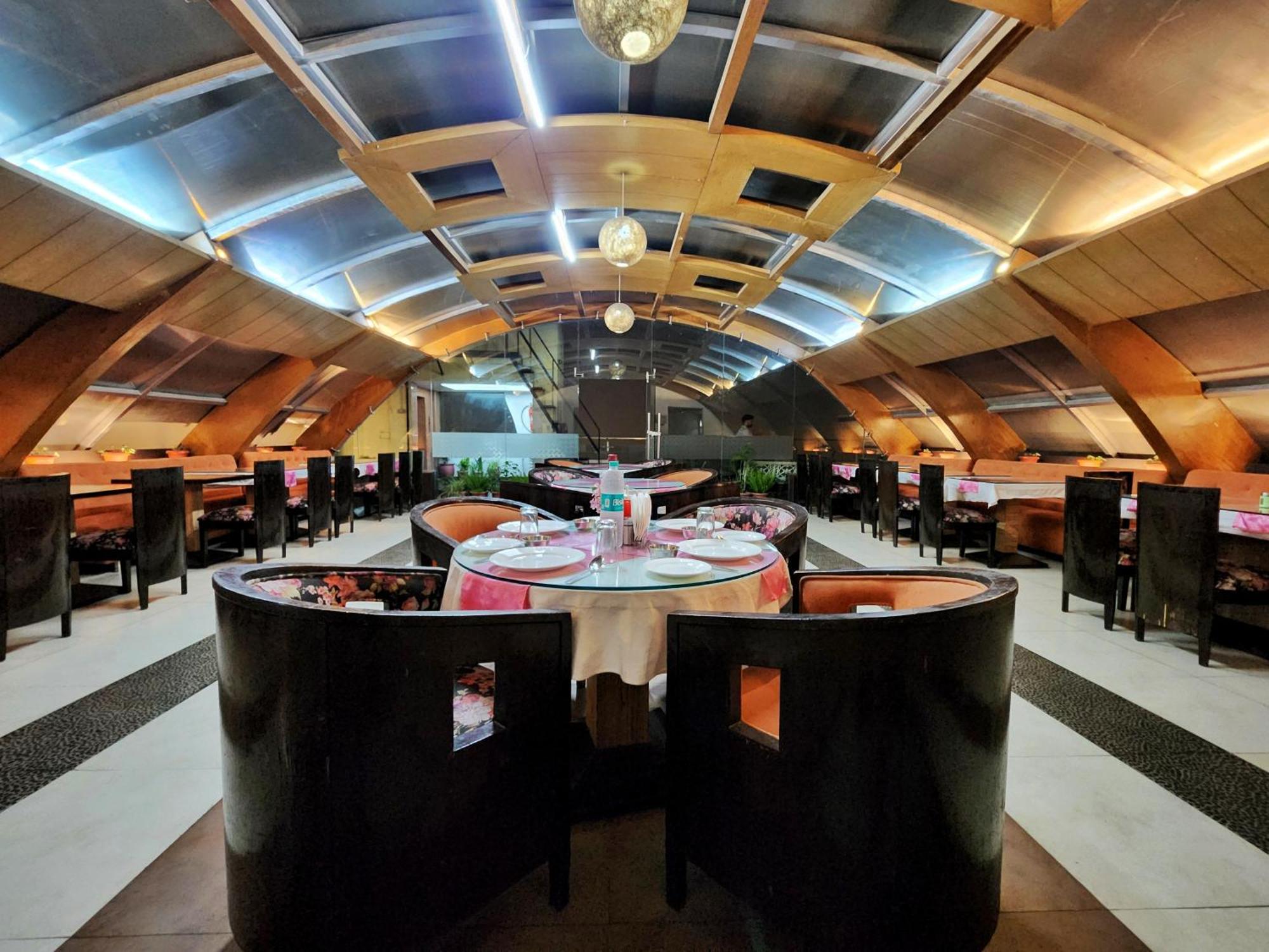Hotel Surya Shimla Eksteriør bilde